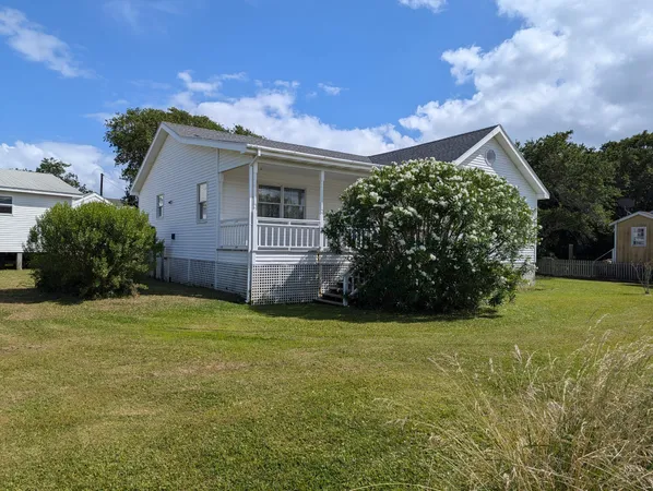 $625,000 | 369 Lighthouse Road, Unit 2, Ocracoke, NC 27960