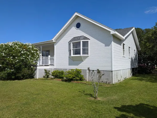 $625,000 | 369 Lighthouse Road, Unit 2, Ocracoke, NC 27960