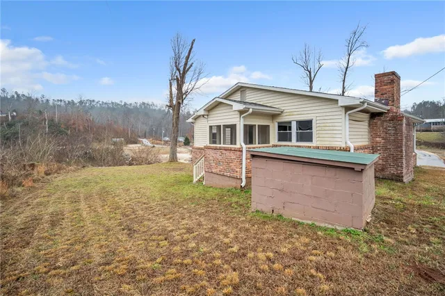 $180,000 | 402 Laurel And Hardy Lake Road, Marietta, SC 29661