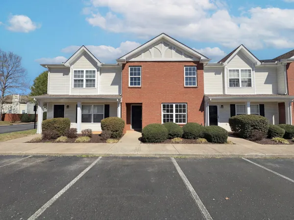 $263,000 | 260 Arapaho Drive, Murfreesboro, TN 37128