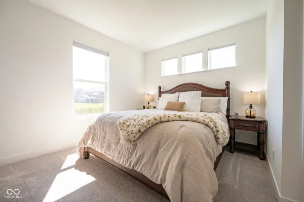 $529,900 | 1041 Elmwood Lane, Greenwood, IN 46143
