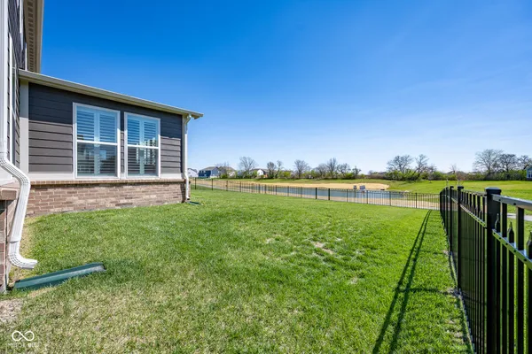 $529,900 | 1041 Elmwood Lane, Greenwood, IN 46143