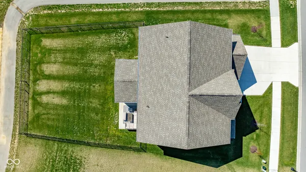 $529,900 | 1041 Elmwood Lane, Greenwood, IN 46143