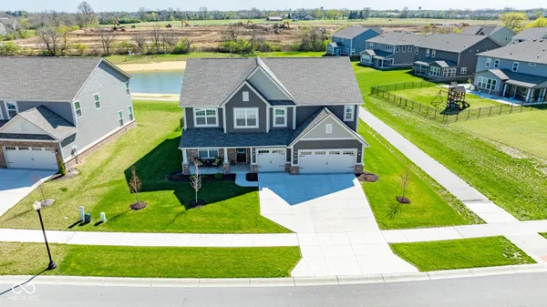 $529,900 | 1041 Elmwood Lane, Greenwood, IN 46143