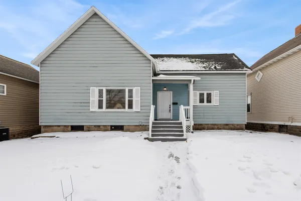 $179,900 | 721 Terrace Avenue, Marinette, WI 54143
