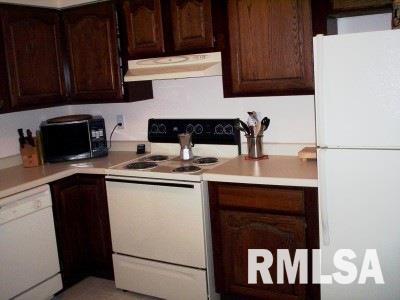 1360 Kimberly Ridge Road, Unit 105 Bettendorf, IA 52722 - Photo 4 of 5
