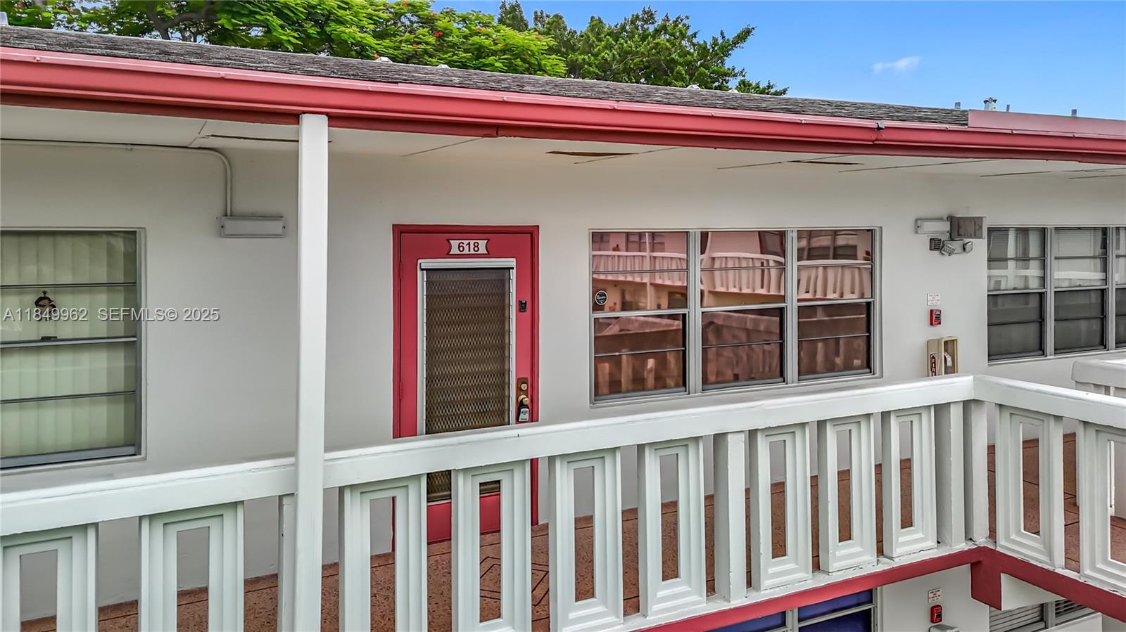 618 Fanshaw O, Unit 618 Boca Raton, FL 33434 - Photo 4 of 40 a view of a house with a window