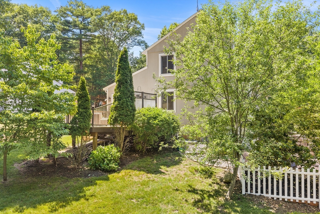 7 Sherborne Circle Ashland, MA 01721 - Photo 28 of 34