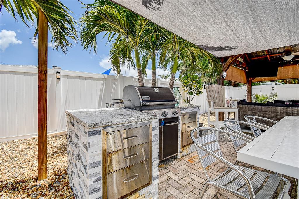 725 Sunset Cove Madeira Beach, FL 33708 - Photo 23 of 61