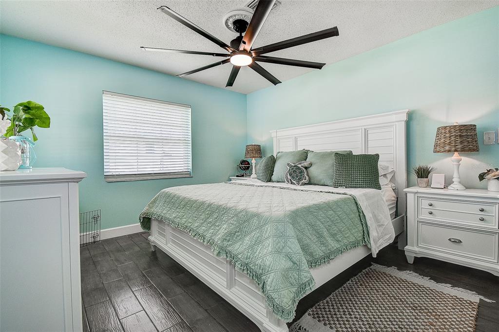 725 Sunset Cove Madeira Beach, FL 33708 - Photo 8 of 61