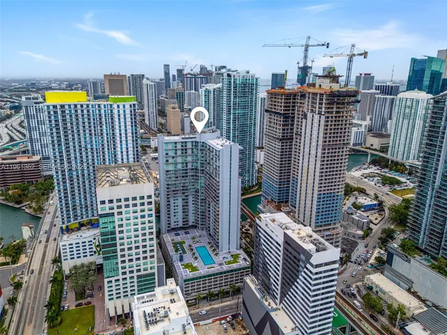 $5,000 | 690 Southwest 1st Court, Unit 3124, Miami, FL 33130