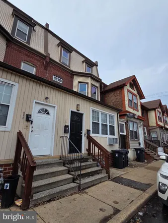 $1,350 | 306 Concord Avenue, Unit 2, Wilmington, DE 19802