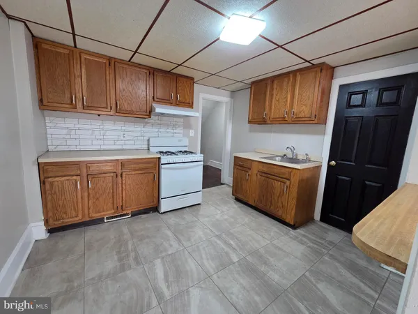 $1,350 | 306 Concord Avenue, Unit 2, Wilmington, DE 19802