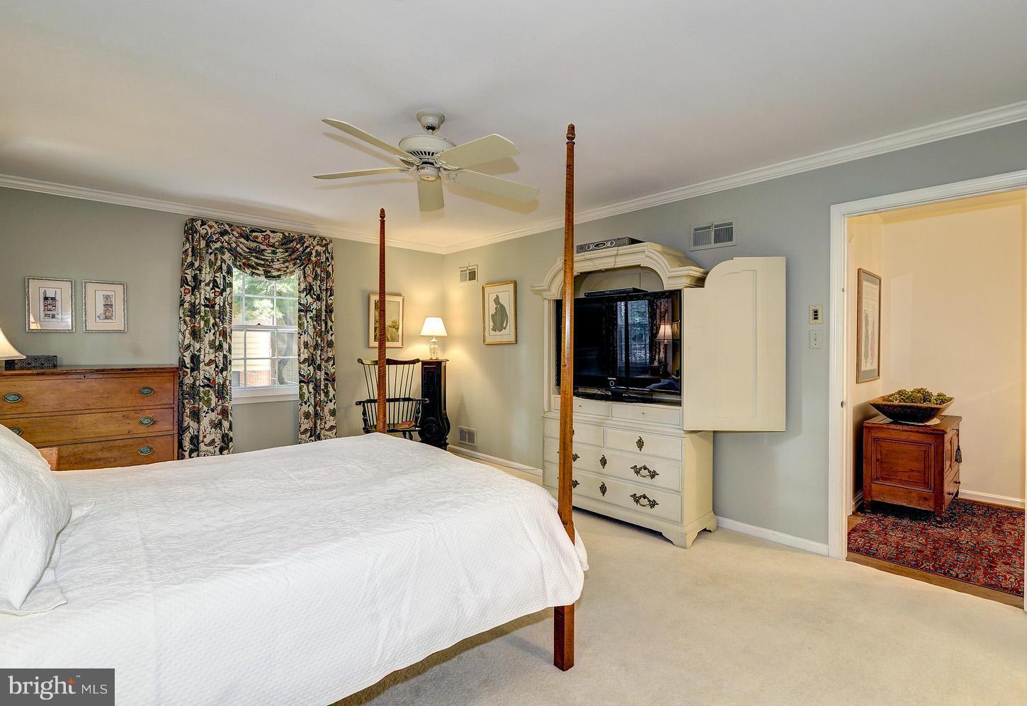 8006 Greentree Road Bethesda, MD 20817 - Photo 16 of 30 Interior (General)