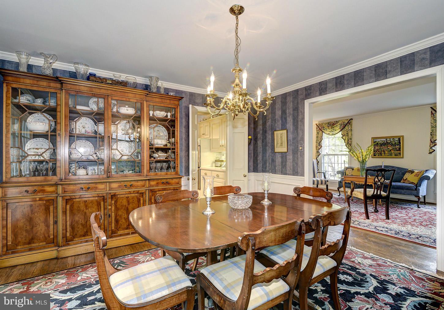 8006 Greentree Road Bethesda, MD 20817 - Photo 7 of 30 Interior (General)