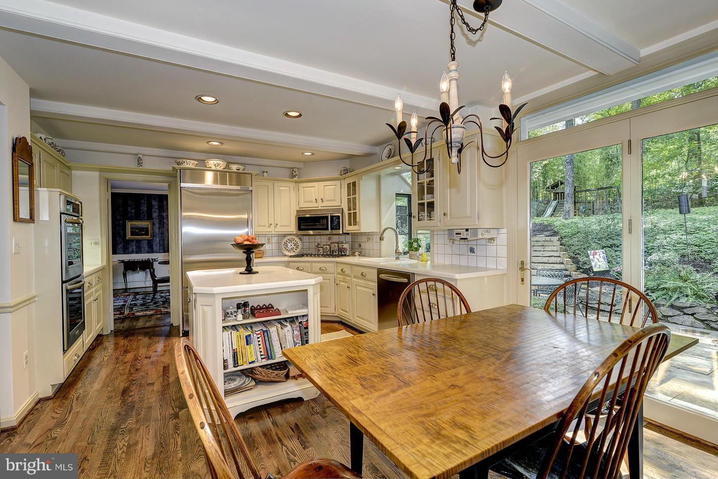 8006 Greentree Road Bethesda, MD 20817 - Photo 10 of 30 Interior (General)