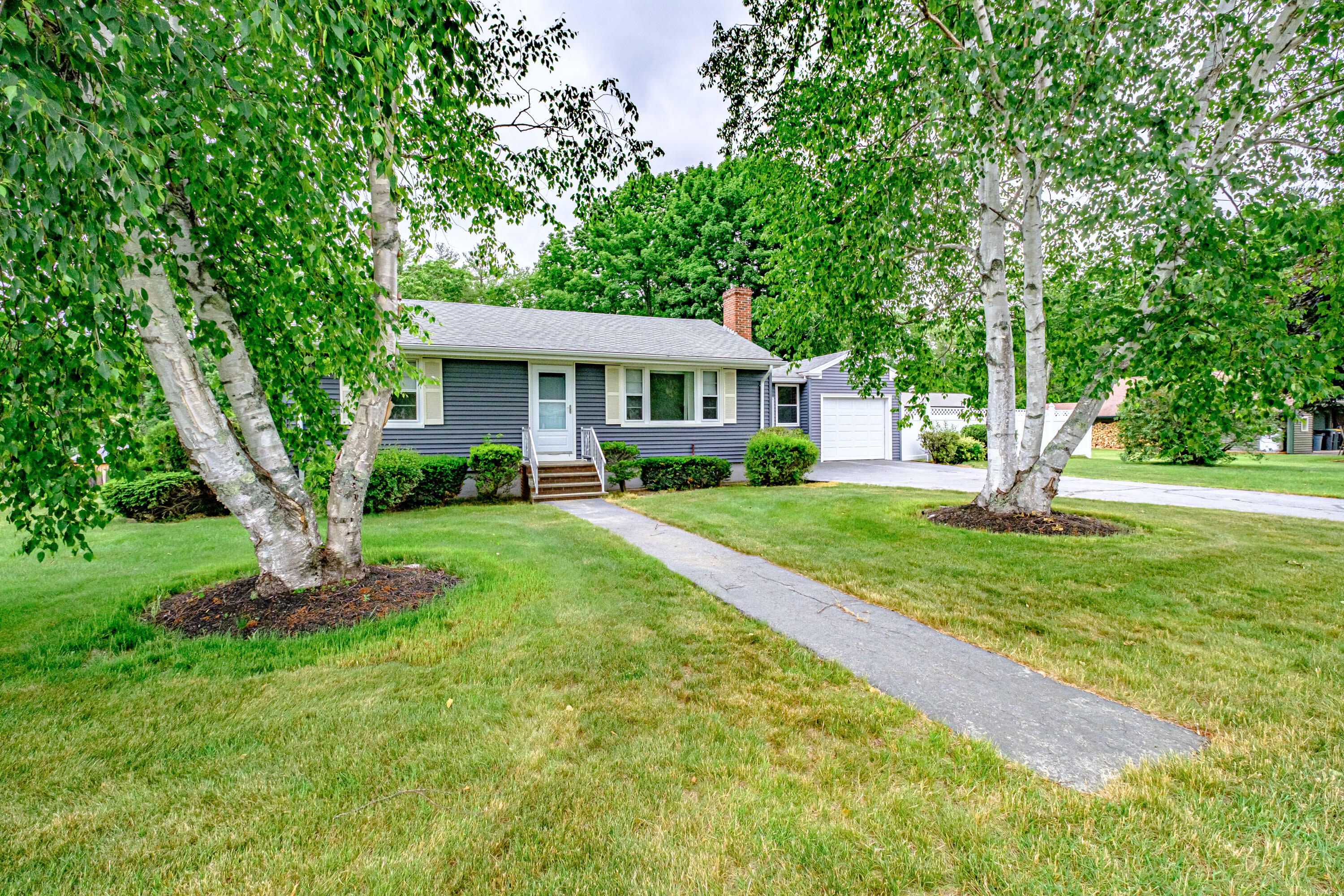 113 Holmes Road Scarborough, ME 04074 - Photo 3 of 27 20210614gp-60002