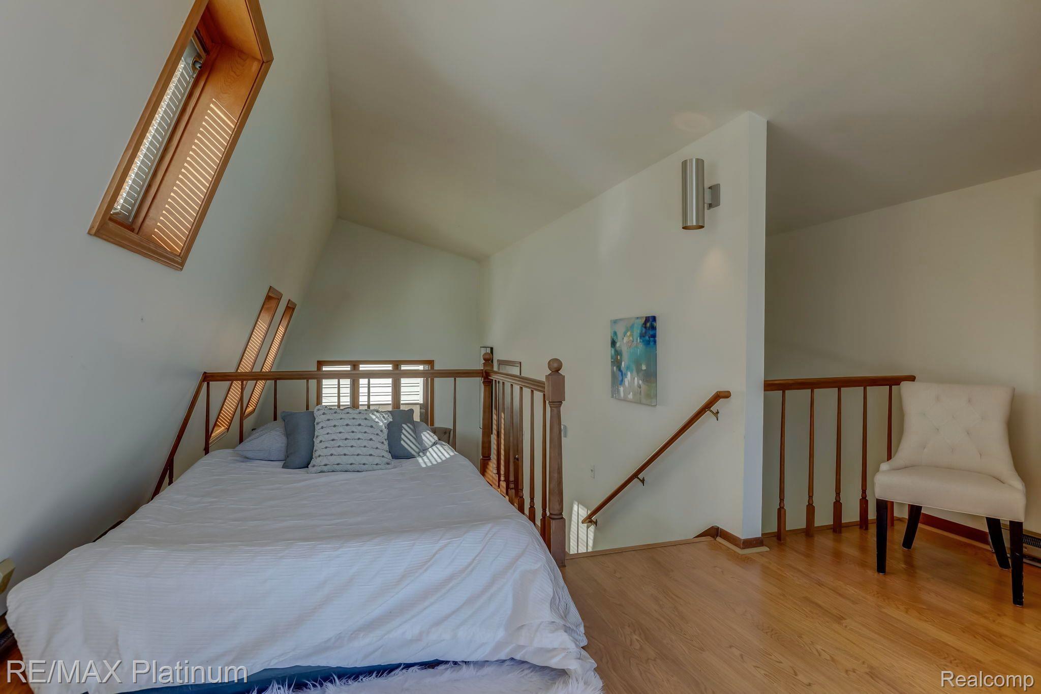 9657 Marshall Road South Lyon, MI 48178 - Photo 9 of 38 Gallery Image 9