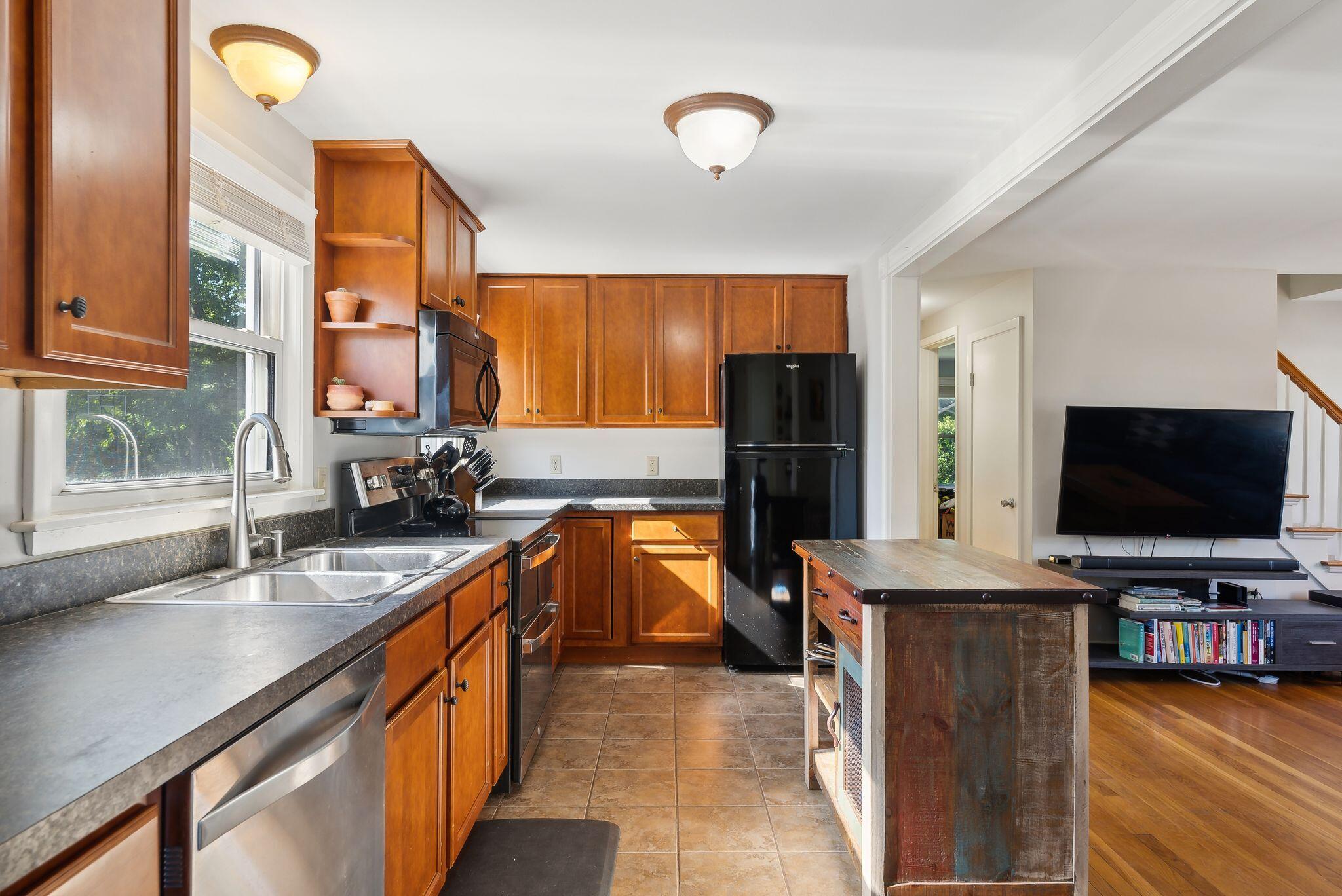 42 Wythburn Road South Portland, ME 04106 - Photo 4 of 24 DSC03171