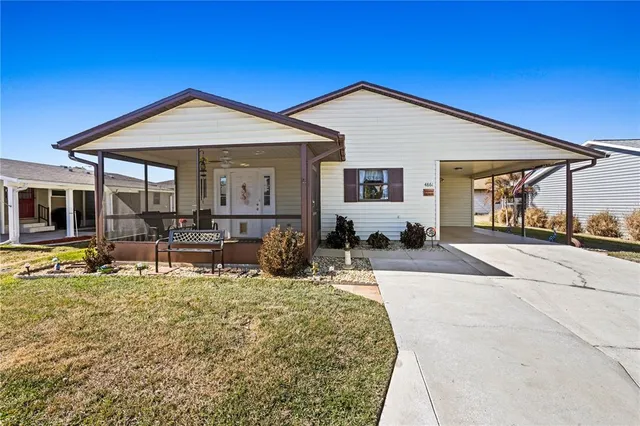 $212,500 | 4861 Colonnades Circle East, Lakeland, FL 33811