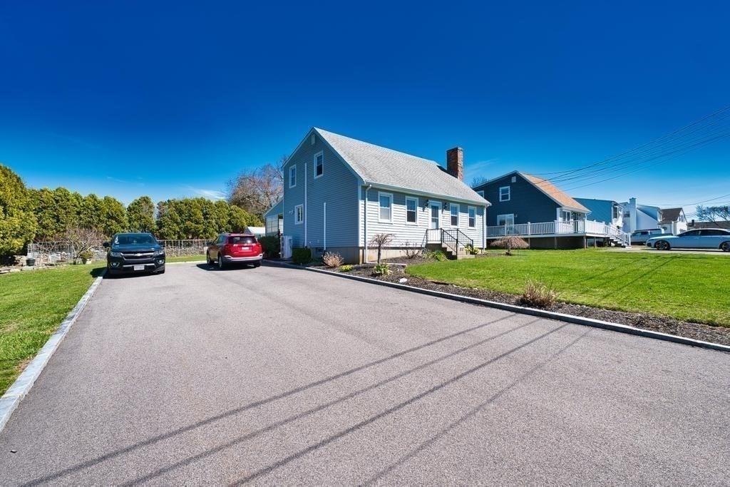 70 River Road Somerset, MA 02725 - Photo 2 of 42 Gallery Image 2