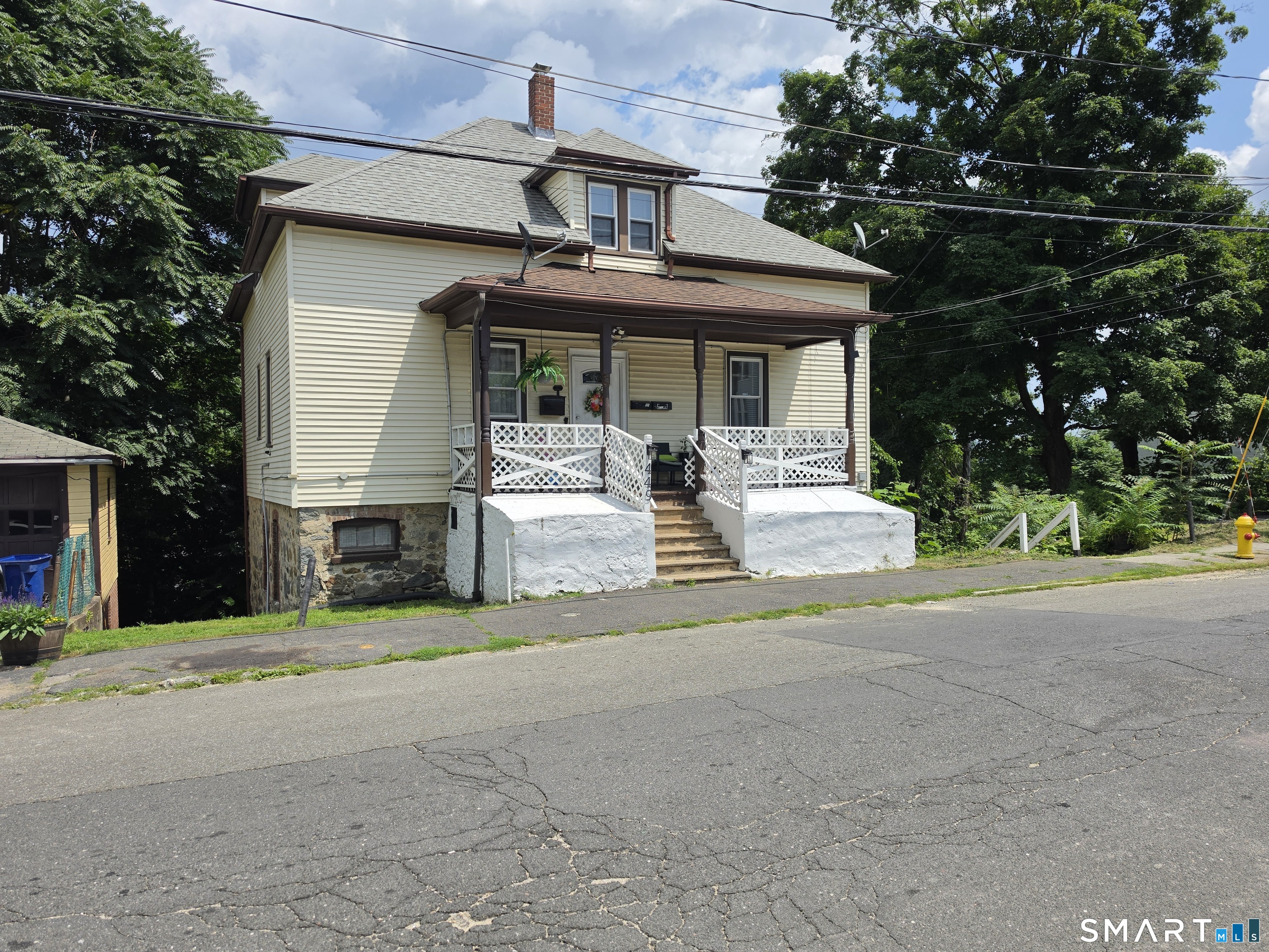 449 Wilson Street Waterbury, CT 06708 - Photo 1 of 8 Gallery Image 1