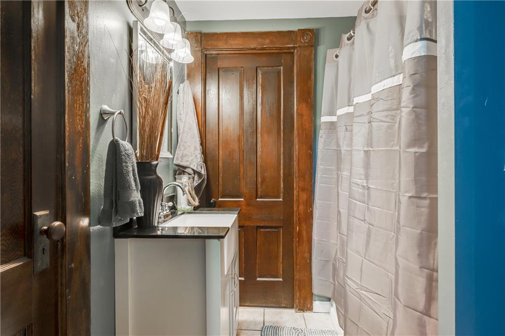 1640 Union Street Columbus, IN 47201 - Photo 14 of 33 Gallery Image 14