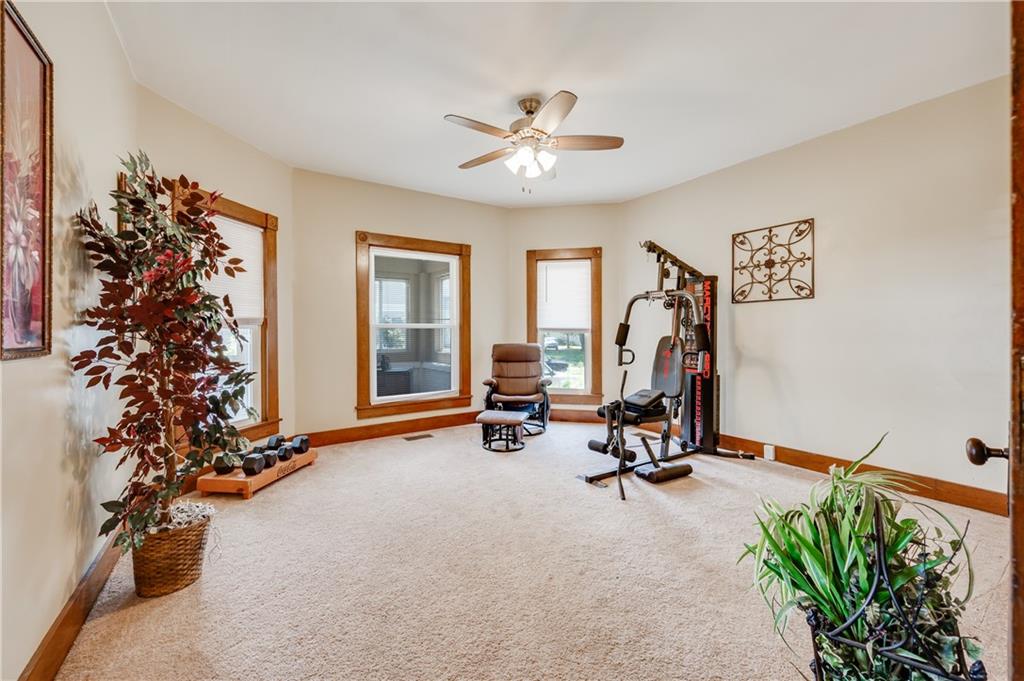 1640 Union Street Columbus, IN 47201 - Photo 8 of 33 Gallery Image 8