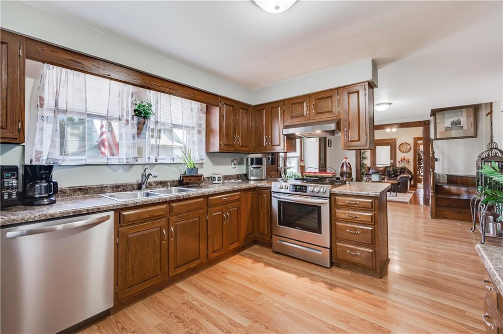 1640 Union Street Columbus, IN 47201 - Photo 10 of 33 Gallery Image 10