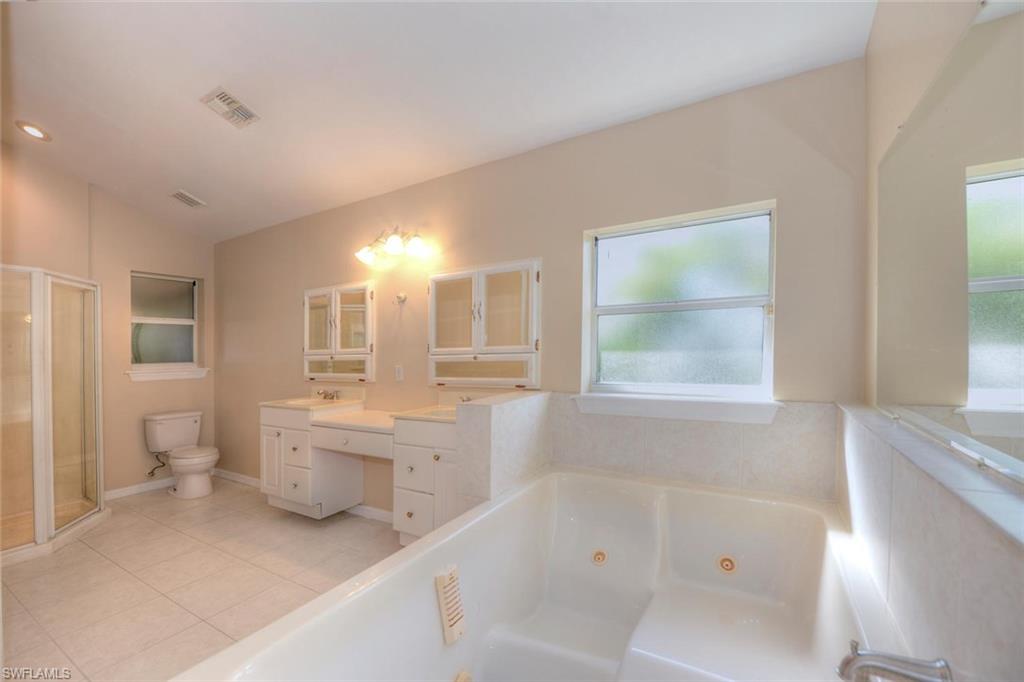 18185 Useppa Road Fort Myers, FL 33967 - Photo 11 of 22 Master bathroom