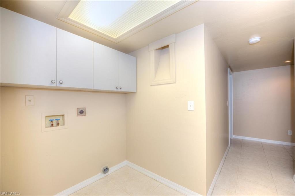 18185 Useppa Road Fort Myers, FL 33967 - Photo 15 of 22 Laundry area