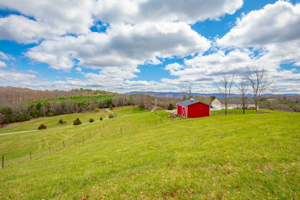 3727 Hodge Hollow Road Pulaski, VA 24301 - Photo 69 of 75 Gallery Image 69