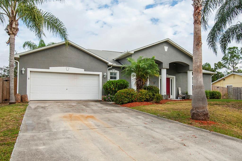 950 Riviera Avenue Sebastian, FL 32958 - Photo 3 of 36 Gallery Image 3