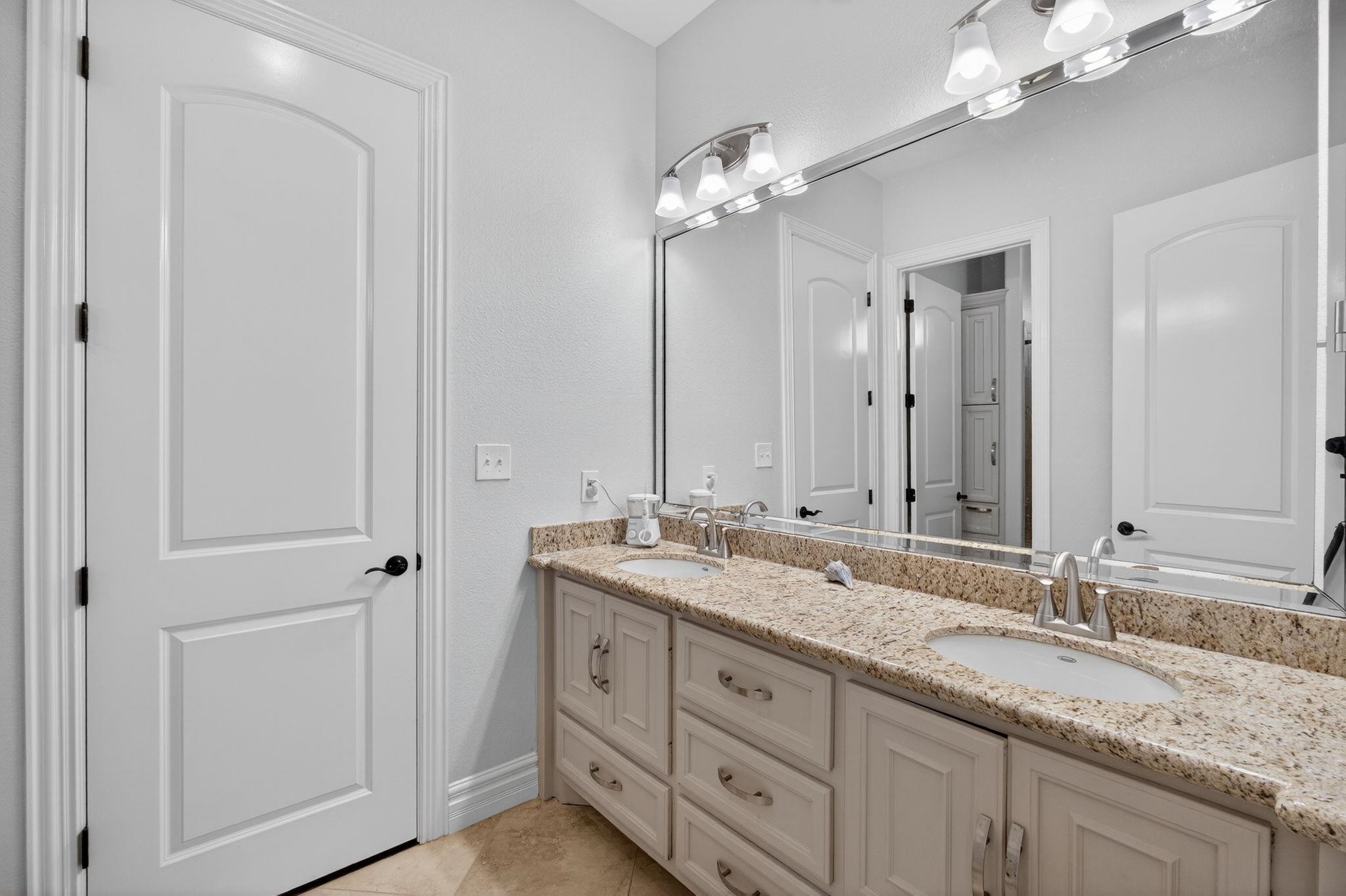 8245 Stacy Beaumont, TX 77705 - Photo 14 of 21