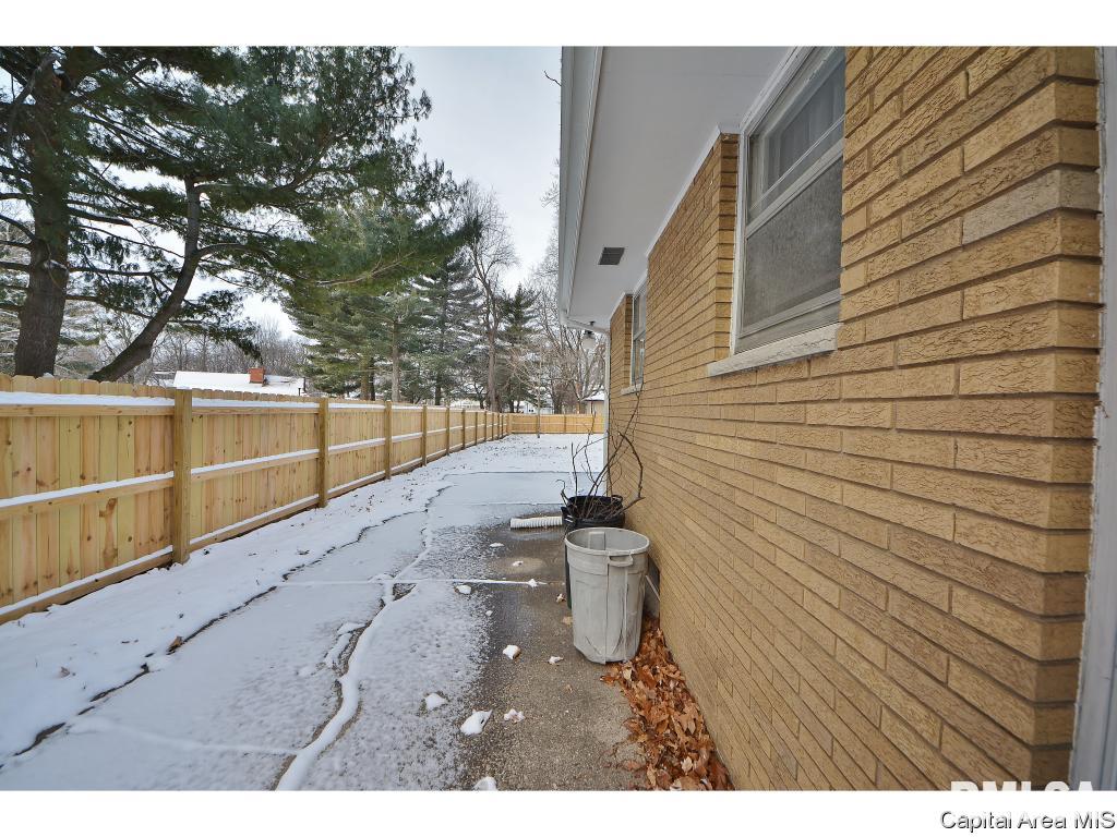 1025 North 8th Street Springfield, IL 62702 - Photo 25 of 28