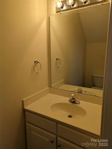 $1,400 | 917 Shearer Street, Unit 20, Davidson, NC 28036