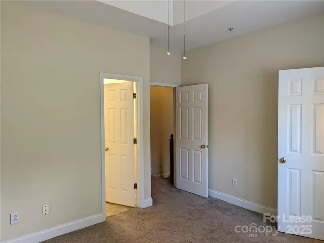 $1,400 | 917 Shearer Street, Unit 20, Davidson, NC 28036