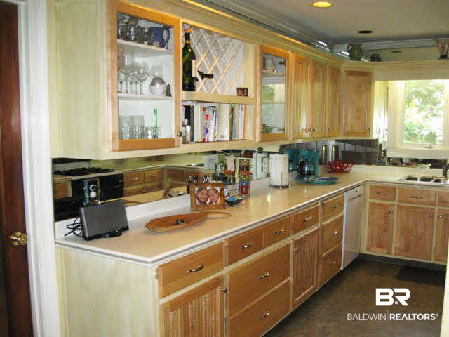 22852 High Ridge Road Fairhope, AL 36532 - Photo 12 of 26 Kitchen