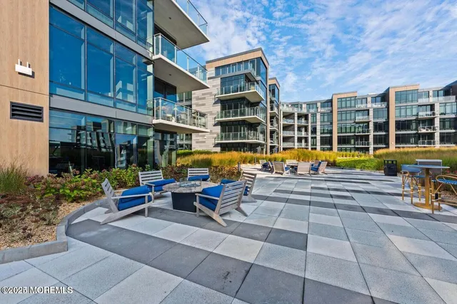 a view of roof with building
