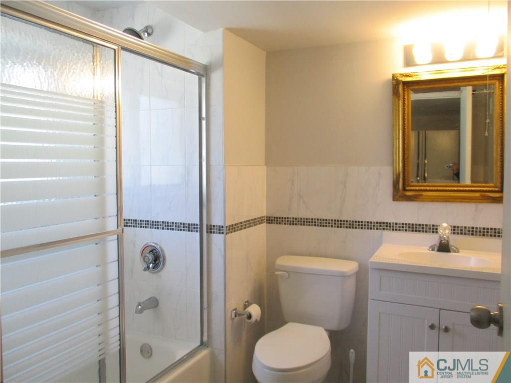 8 Stanley Road East Brunswick, NJ 08816 - Photo 14 of 18 Gallery Image 14