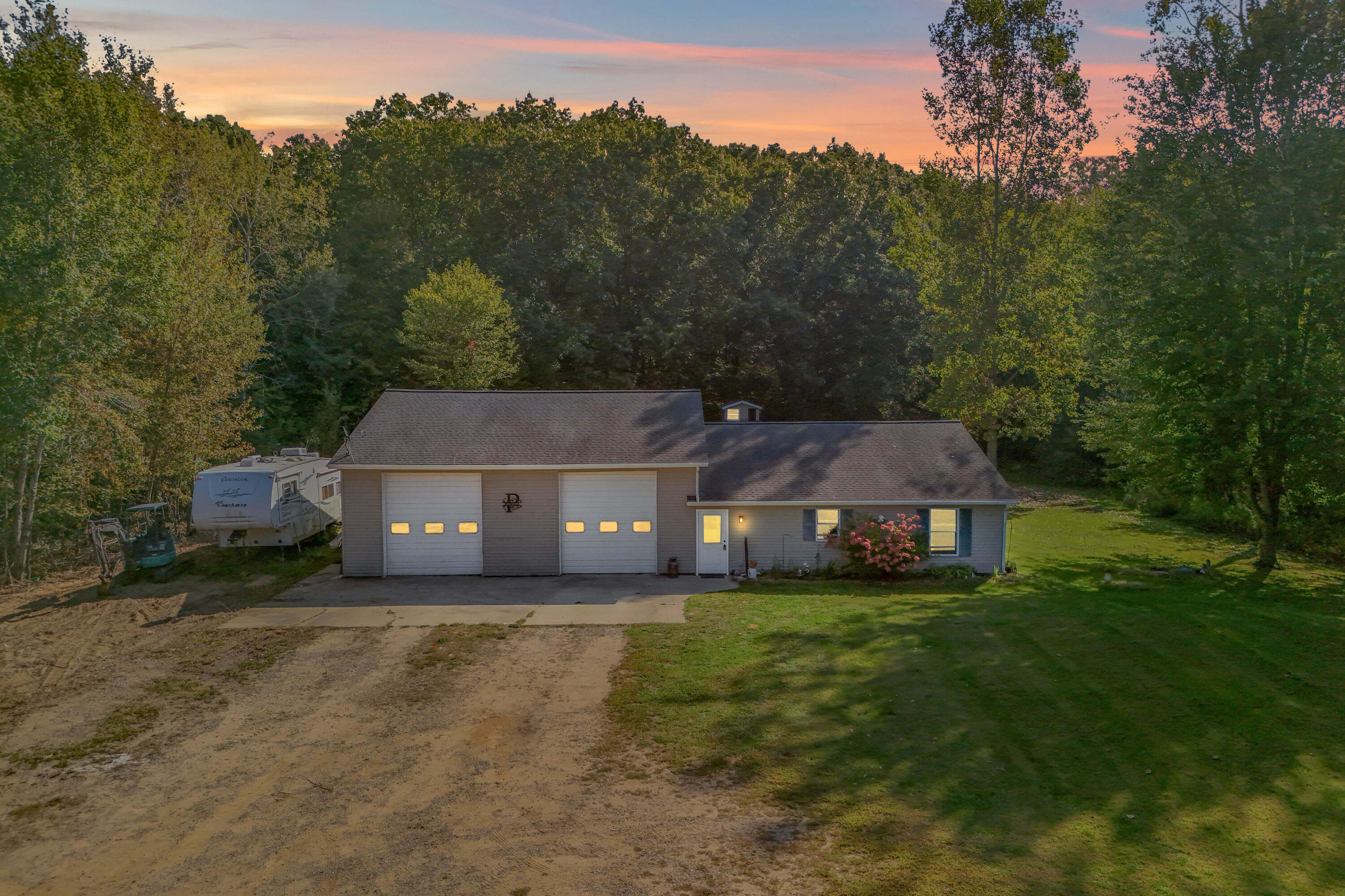 6333 Brown Road Jonesville, MI 49250 - Photo 1 of 50 10