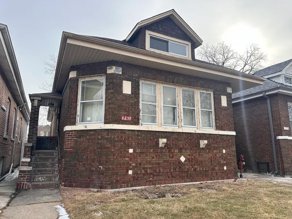$125,900 | 8239 South Kenwood Avenue, Chicago, IL 60619