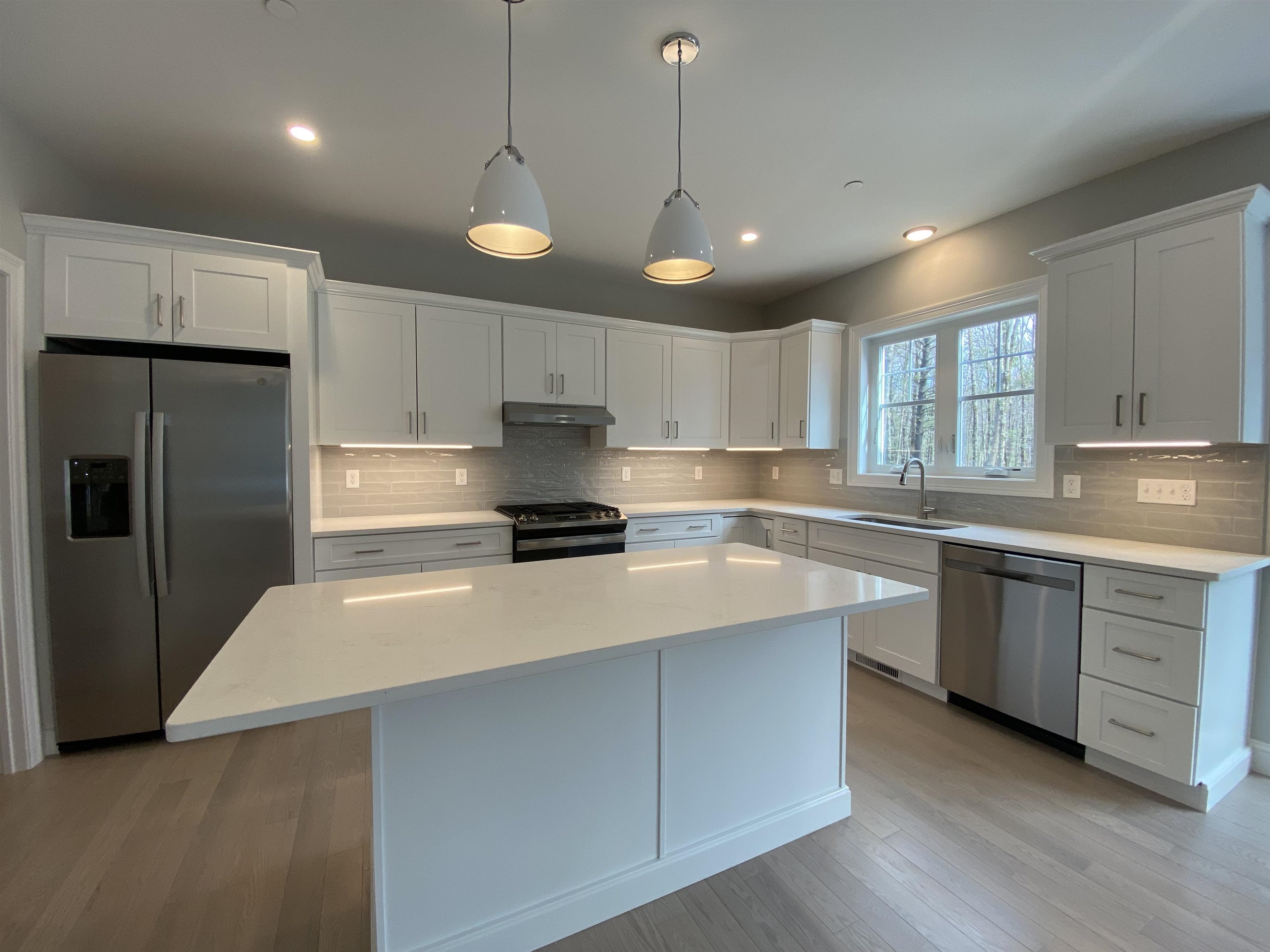 0 Banfield Road, Unit 7 Portsmouth, NH 03801 - Photo 3 of 32