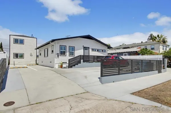 $2,950 | 4458 32nd Street, San Diego, CA 92116