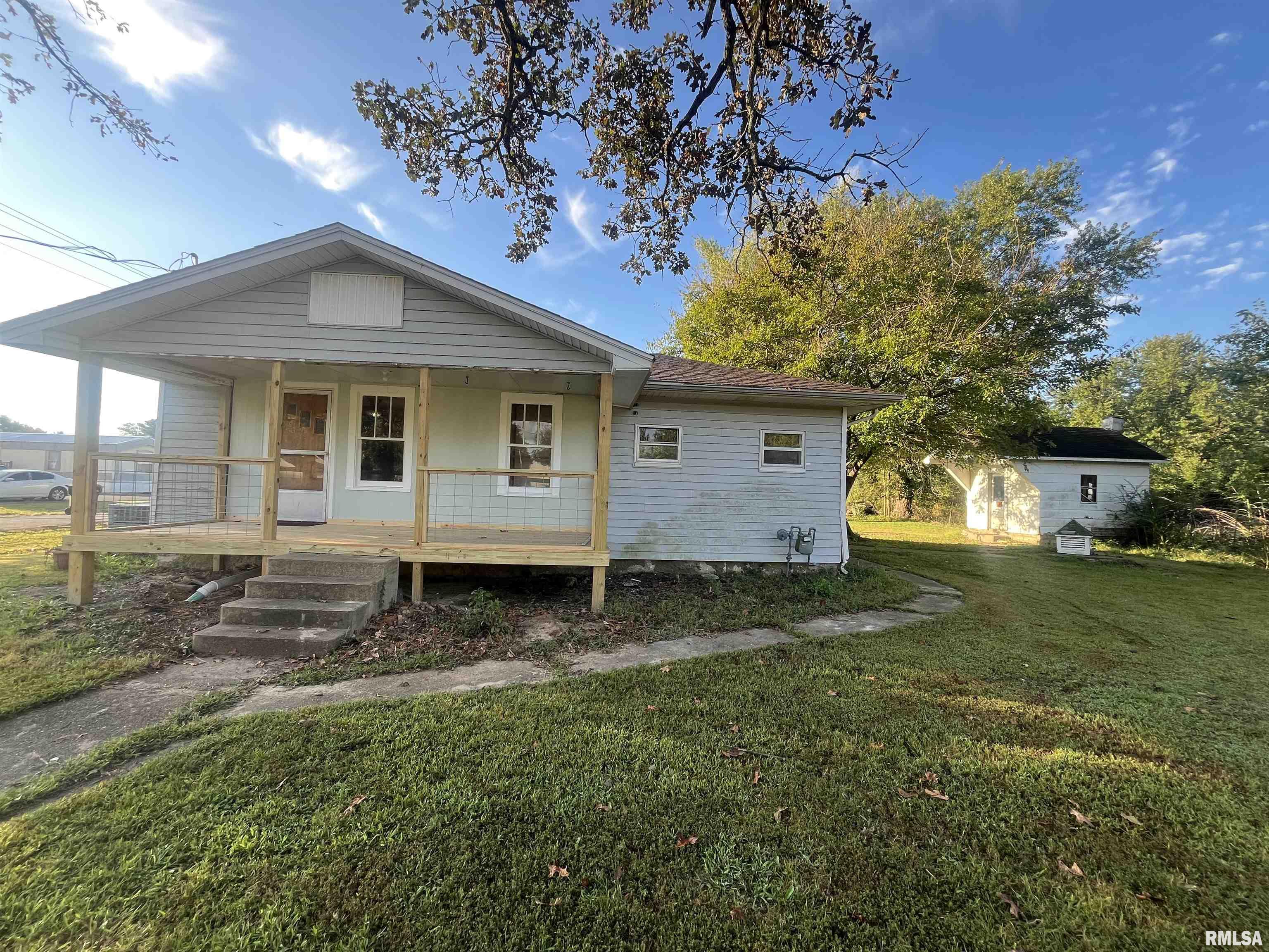 38 Barger Drive Metropolis, IL 62960 - Photo 3 of 28