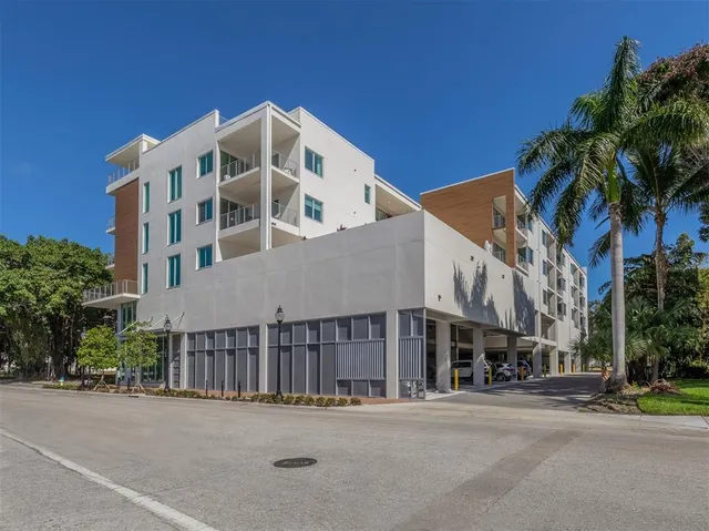 $1,126,998 | 332 Cocoanut Avenue, Unit 503, Sarasota, FL 34236
