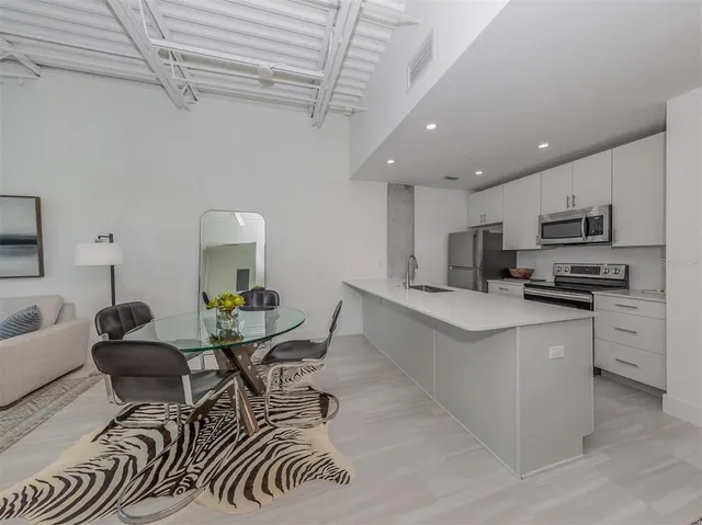 $1,126,998 | 332 Cocoanut Avenue, Unit 503, Sarasota, FL 34236