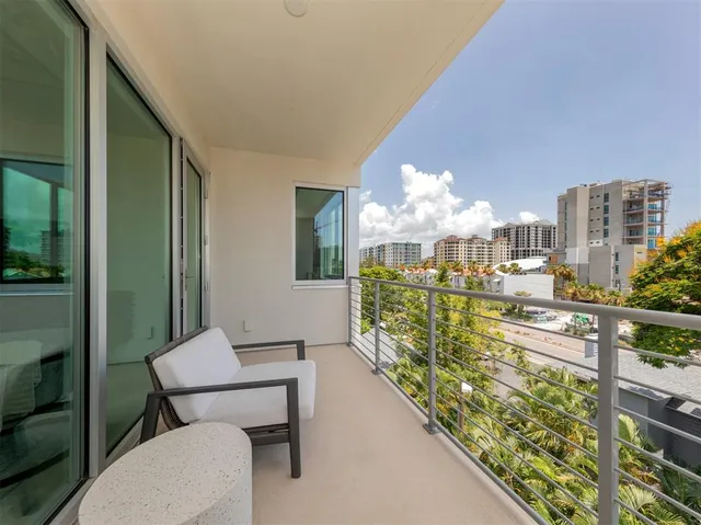 $1,126,998 | 332 Cocoanut Avenue, Unit 503, Sarasota, FL 34236