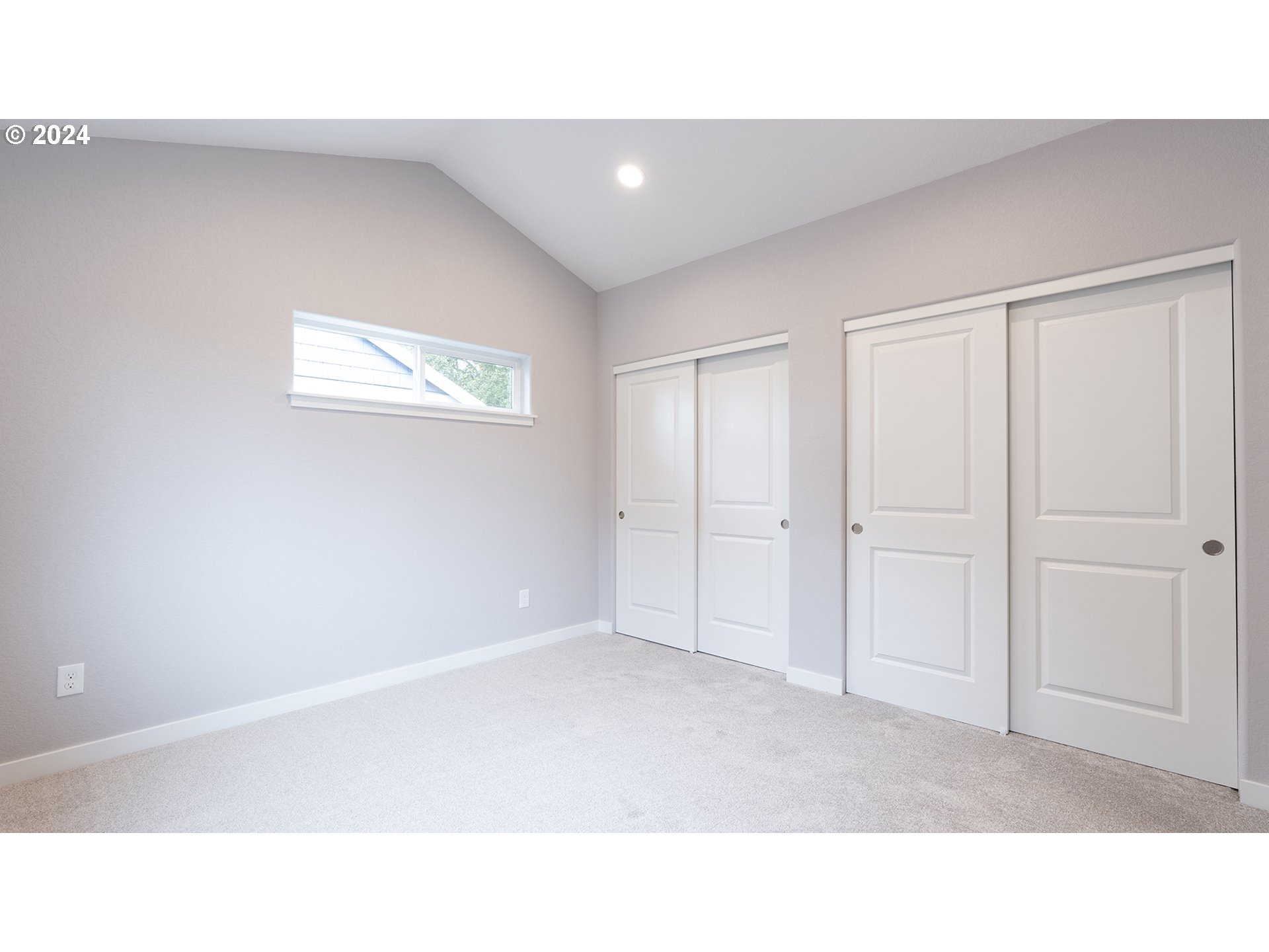 6921 Southeast Pardee Street, Unit A Portland, OR 97206 - Photo 14 of 16 a open hall with stairs