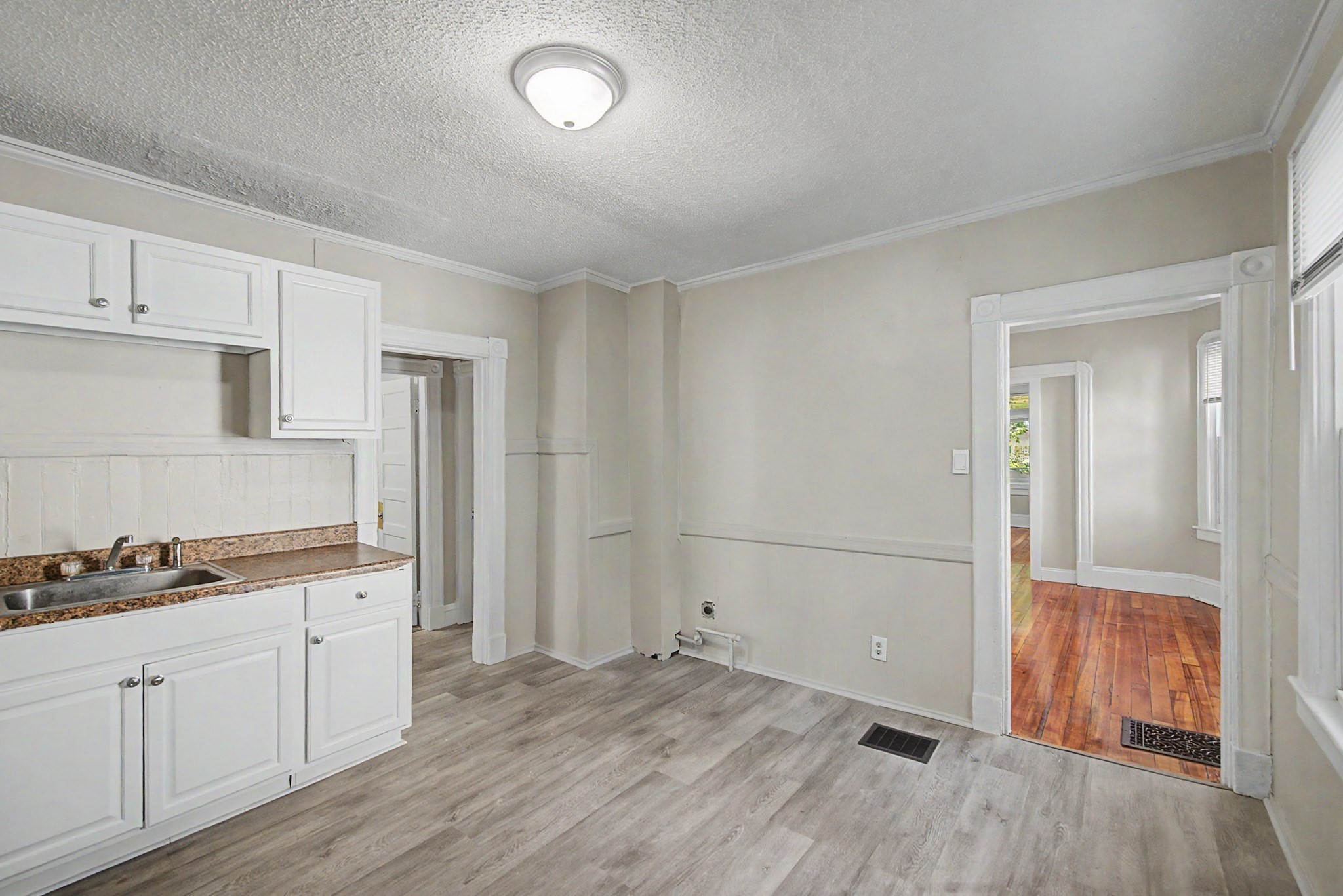 62-64 Alderman Street Springfield, MA 01108 - Photo 13 of 23 Gallery Image 13
